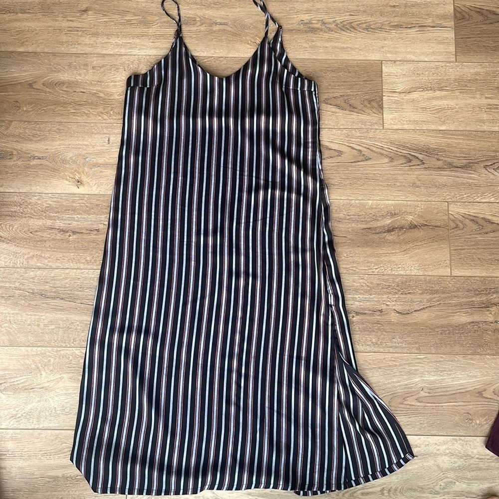 Side slit midi dress